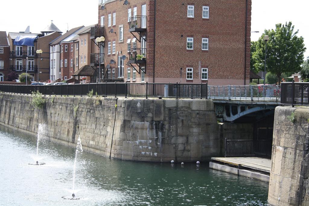شقة Hartley Bridge Victoria Dock كينغستون أبون هول المظهر الخارجي الصورة